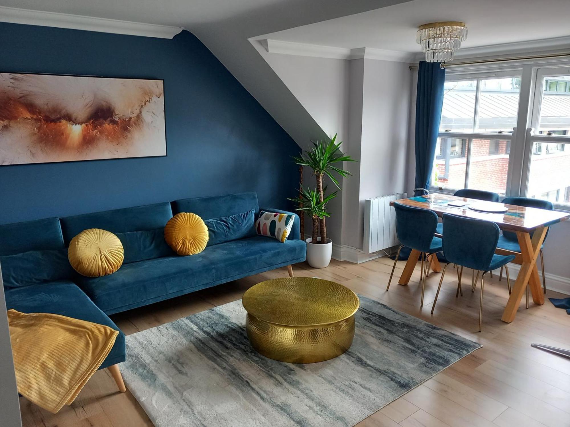 Luxury Boutique - Amazing Location *
