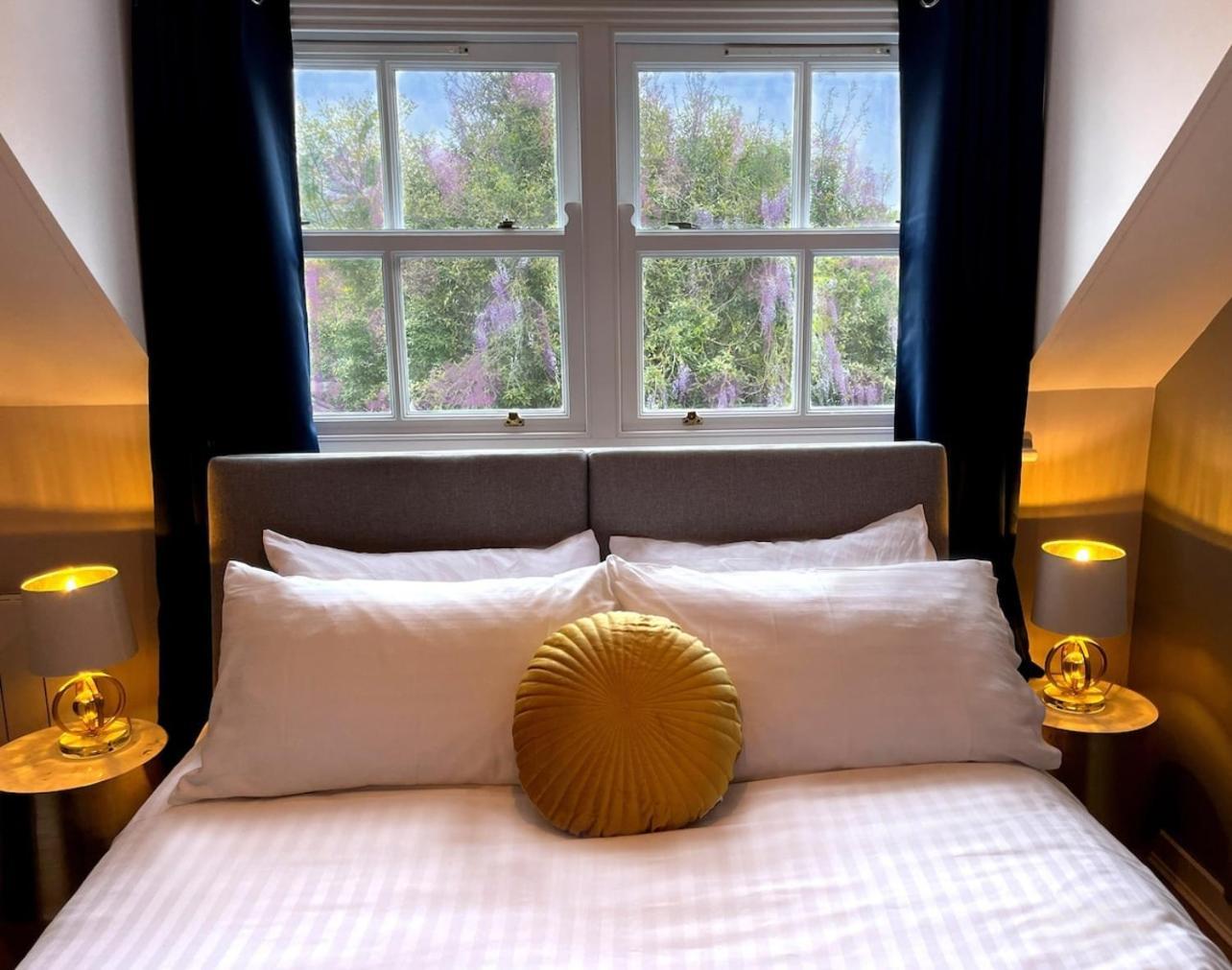 Luxury Boutique - Amazing Location Apartment *